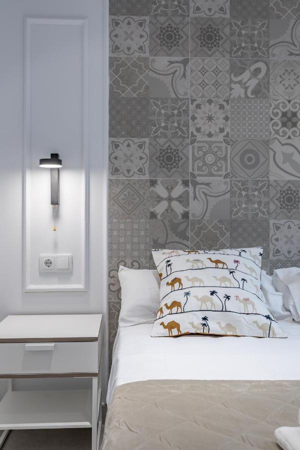 Room Close To City Centre บาเลนเซีย ภายนอก รูปภาพ